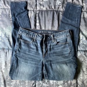American eagle blue skinny jeans